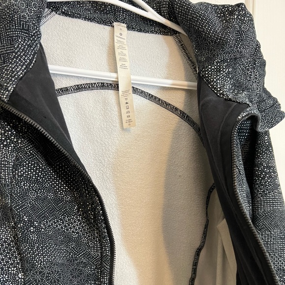 Lululemon Scuba Hoodie Light Cotton Fleece - Picture 3 of 10